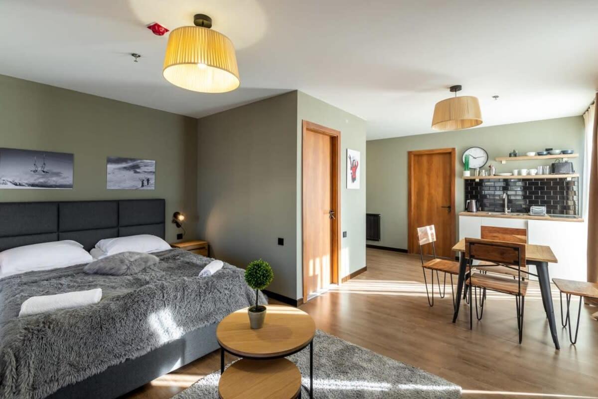 Super Stylish And Cozy 2 Bedroom 4Or6 People Apartment In Key Location In Marshall Gudauri Project Ski Resort 외부 사진
